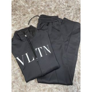 ヴァレンティノ(VALENTINO)のvalentino バレンティノ　セットアップジャージ　新品未使用　XSサイズ(ジャージ)