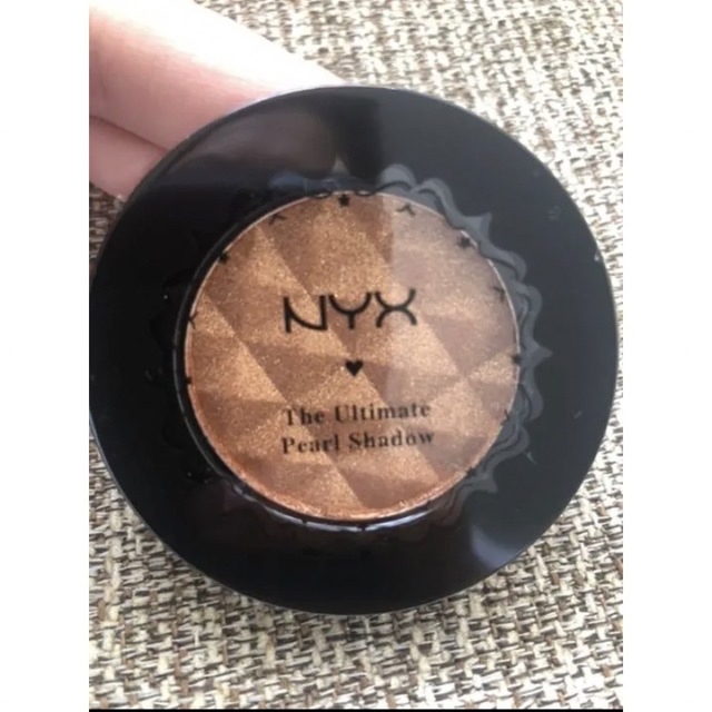 NYX(エヌワイエックス)のsakiさま専用❗️ コスメ/美容のベースメイク/化粧品(アイシャドウ)の商品写真