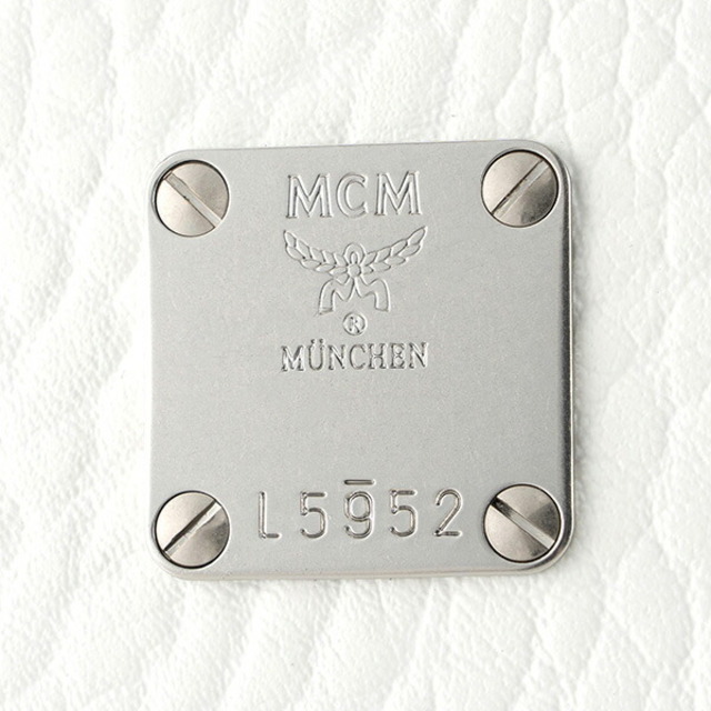 MCM - 新品 エムシーエム MCM リュックサック ビセトス ホワイト MCM - 新品 エムシーエム MCM リュックサック ビセトス ホワイト