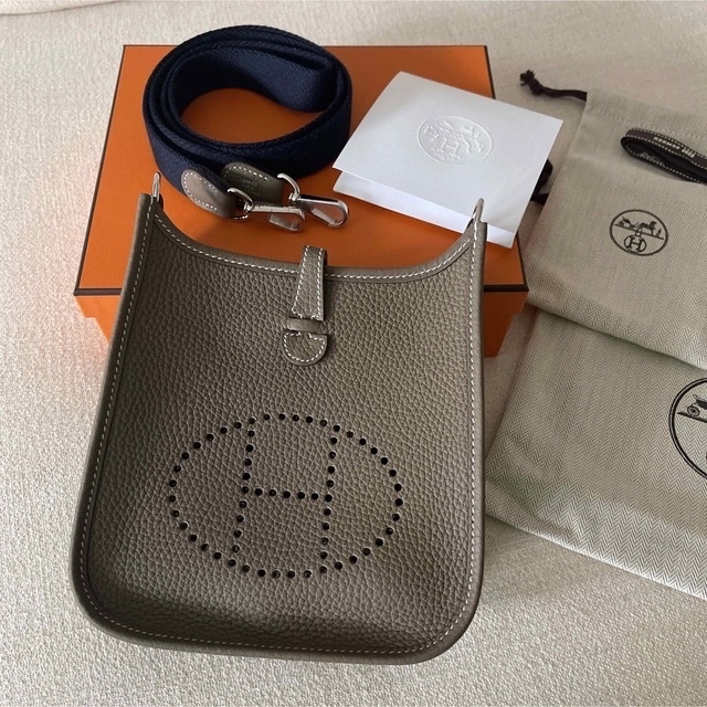 Hermes(エルメス)のHermes エブリン tpm エトゥープ レディースのバッグ(ショルダーバッグ)の商品写真