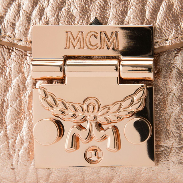 MCM(エムシーエム)の新品 エムシーエム MCM 長財布 ビセトス シャンパンゴールド レディースのファッション小物(財布)の商品写真