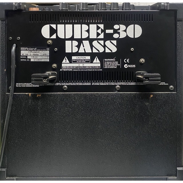 ベース本州送料無料　ＲＯＬＡＮＤ　ベースアンプ　ＣＵＢＥ３０　ＢＡＳＳ