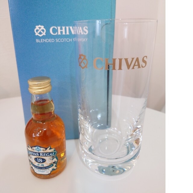 CHIVAS REGAL ミニボトル、グラスセット