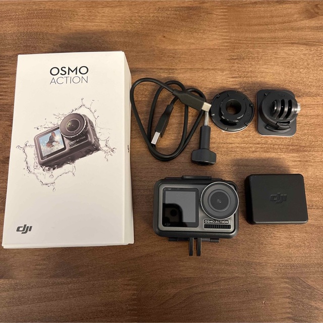 DJI OSMO ACTION(オズモアクション) スマホ/家電/カメラのカメラ(ビデオカメラ)の商品写真