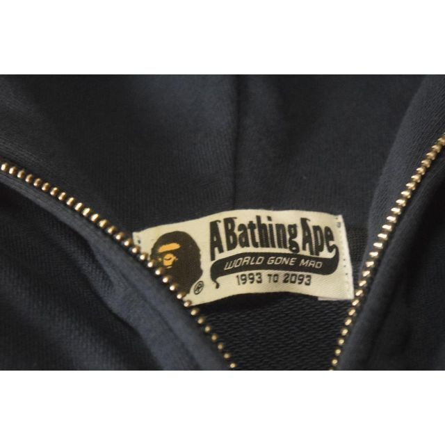 A bathing ape 猿ワッペンアシンメトリーパーカー ロゴ