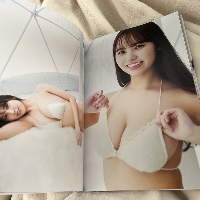 NMB48(エヌエムビーフォーティーエイト)のＮＭＢ４８本郷柚巴１ｓｔ写真集　美しい果実 エンタメ/ホビーの本(アート/エンタメ)の商品写真