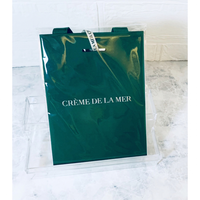 DE LA MER(ドゥラメール)のCREME DE LA MER  リボン付きショップ袋　ショッパー  小 レディースのバッグ(ショップ袋)の商品写真