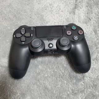 ソニー(SONY)の純正 PS4 コントローラー DUALSHOCK4 ジェット ブラック 黒(家庭用ゲームソフト)