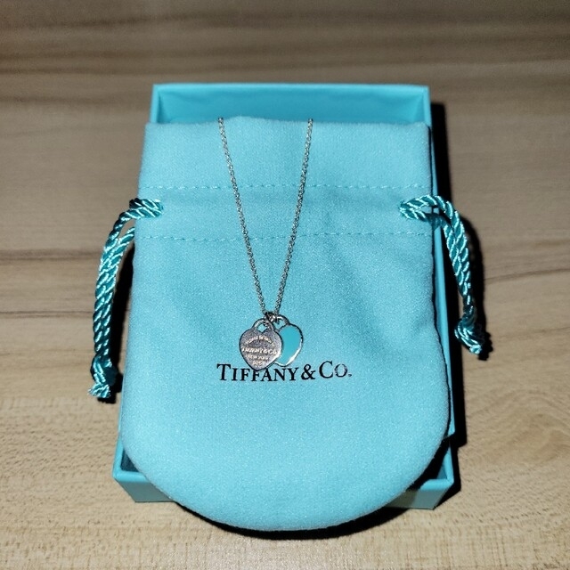 Tiffany & Co.(ティファニー)の【新品未使用】ティファニー ミニダブル ハートタグ ネックレス レディースのアクセサリー(ネックレス)の商品写真