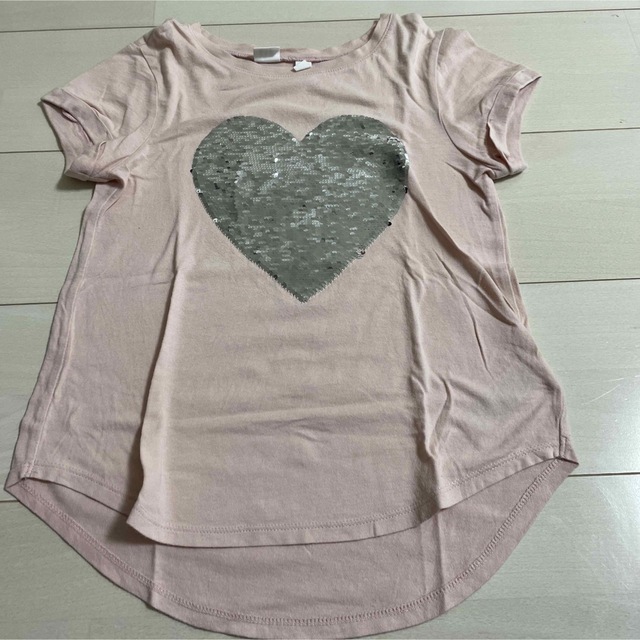 GAP Kids(ギャップキッズ)のGAP Tシャツ　M 130 スパンコール キッズ/ベビー/マタニティのキッズ服女の子用(90cm~)(Tシャツ/カットソー)の商品写真