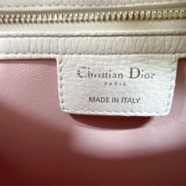 Christian Dior(クリスチャンディオール)のchristian diorフラワー  レディディオール 希少　限定柄 レディースのバッグ(ハンドバッグ)の商品写真