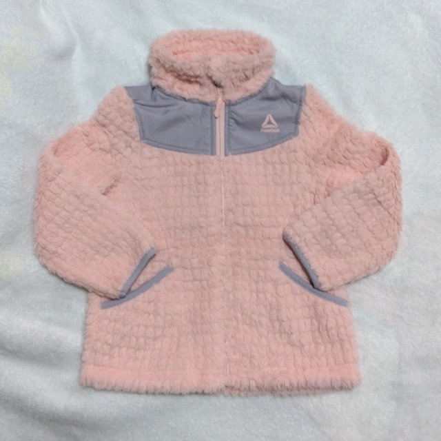 Reebok(リーボック)のReebok もこもこジャケット(サイズ3T) キッズ/ベビー/マタニティのキッズ服女の子用(90cm~)(ジャケット/上着)の商品写真