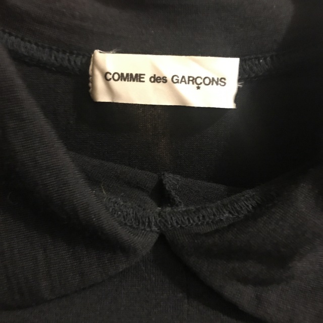 COMME des GARCONS(コムデギャルソン)の未使用　コムデギャルソン　カットソー　ブラウス　黒 レディースのトップス(カットソー(長袖/七分))の商品写真