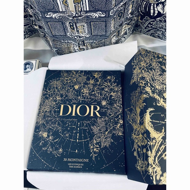 Christian Dior(クリスチャンディオール)のご専用✨ディオール モンテーニュ コフレ＜ホリデー2022＞(限定品) コスメ/美容のキット/セット(コフレ/メイクアップセット)の商品写真