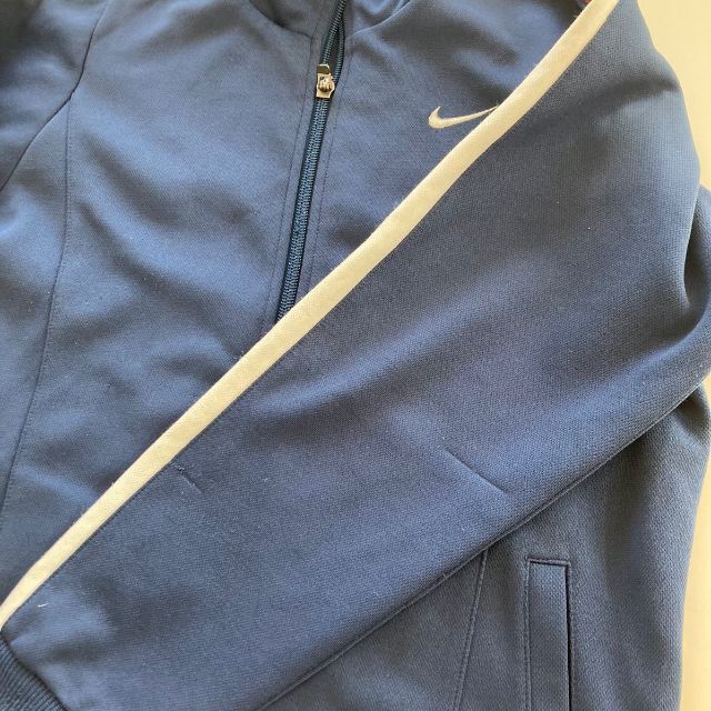 NIKE(ナイキ)のNIKE ジップアップジャージ 130～140cm キッズ/ベビー/マタニティのキッズ服男の子用(90cm~)(ジャケット/上着)の商品写真