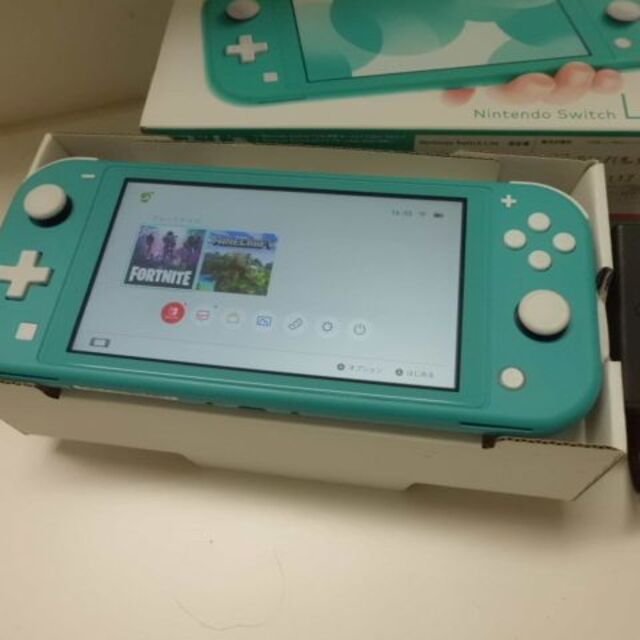 Nintendo Switch(ニンテンドースイッチ)のNintendo Switch Lite Turquoise任天堂スイッチライト エンタメ/ホビーのゲームソフト/ゲーム機本体(携帯用ゲーム機本体)の商品写真