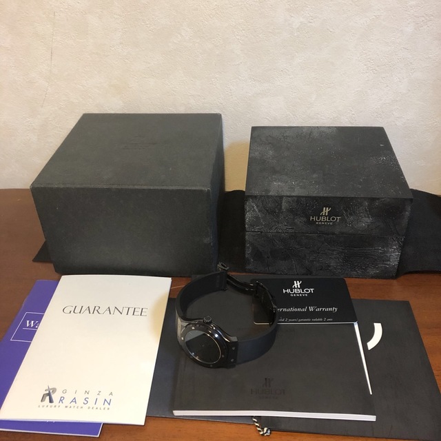 HUBLOT(ウブロ)のウブロ クラシックフュージョン オールブラック 限定500本 42mm メンズの時計(腕時計(アナログ))の商品写真