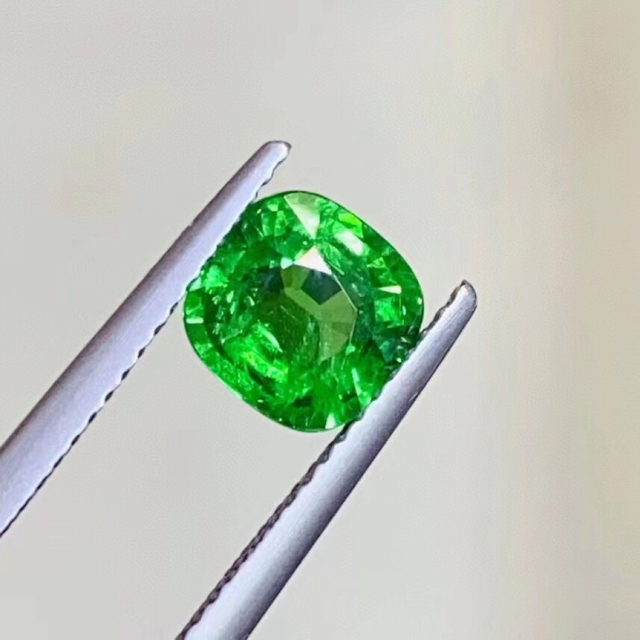 ⭐天然 ツァボライト ルース 1.78ct | mezcla.in