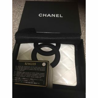 シャネル 手帳の通販 700点以上 | CHANELを買うならラクマ シャネル 手帳の通販 700点以上 | CHANELを買うならラクマ