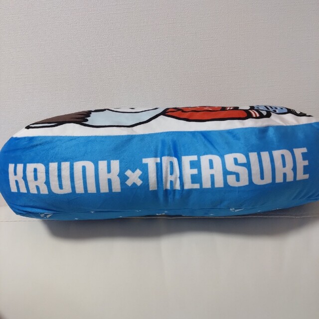 KRUNK×TREASURE　描き下ろしダイカットクッション　ドヨン　非売品 エンタメ/ホビーのタレントグッズ(ミュージシャン)の商品写真