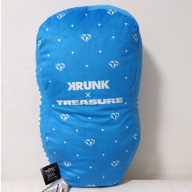 KRUNK×TREASURE　描き下ろしダイカットクッション　ドヨン　非売品 エンタメ/ホビーのタレントグッズ(ミュージシャン)の商品写真