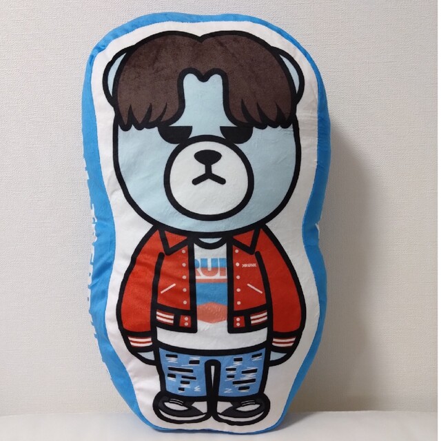 KRUNK×TREASURE　描き下ろしダイカットクッション　ドヨン　非売品 エンタメ/ホビーのタレントグッズ(ミュージシャン)の商品写真