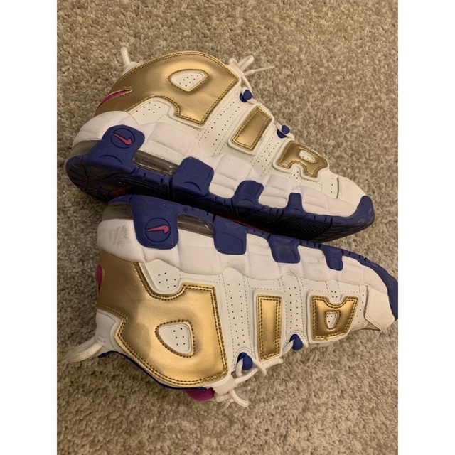 NIKE AIR MORE UPTEMPO（ナイキ　エア　モア　アップテンポ）