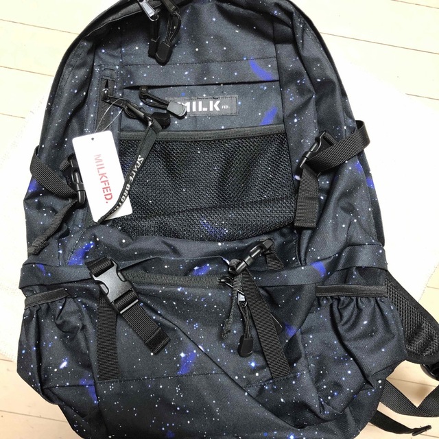 MILKFED.(ミルクフェド)のMILKFED.×SPACE BROTHERS BIG BACKPACK 新品 レディースのバッグ(リュック/バックパック)の商品写真