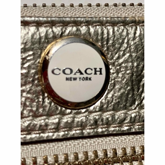 COACH(コーチ)のCOACH コーチ ウォレットポーチ　長財布　カラフルストライプ×ゴールド メンズのファッション小物(長財布)の商品写真