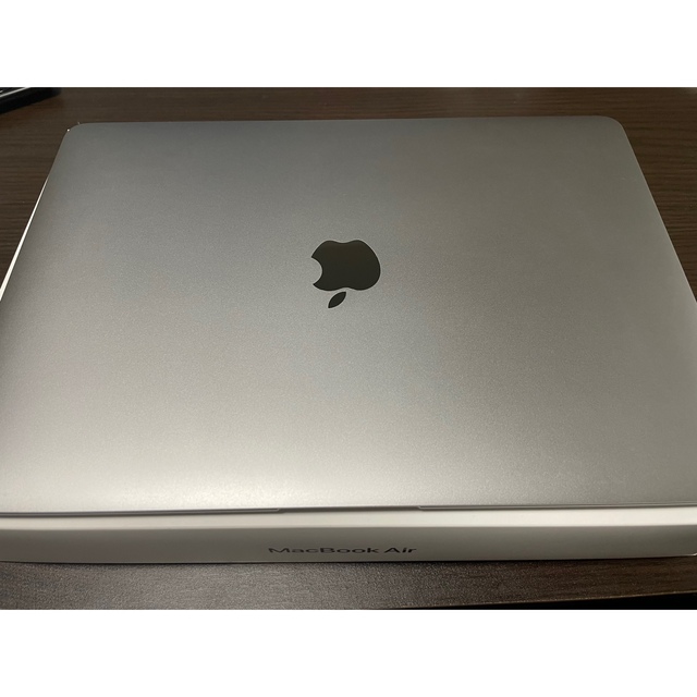 【最終価格】Apple MacBook Air (13", M1, 2020)