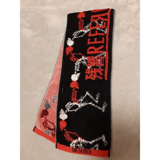 ONE OK ROCK(ワンオクロック)のワンオクロック　タオルマフラー エンタメ/ホビーのタレントグッズ(ミュージシャン)の商品写真