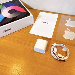 アップル(Apple)の【新品・純正】iPad 充電器セット　アダプター　ステッカー付き(バッテリー/充電器)