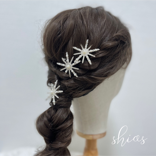 新品　ヘッドドレス　ヘアアクセ　ピン　スター　星　シルバー　ブライダル　結婚式 ハンドメイドのウェディング(ヘッドドレス/ドレス)の商品写真