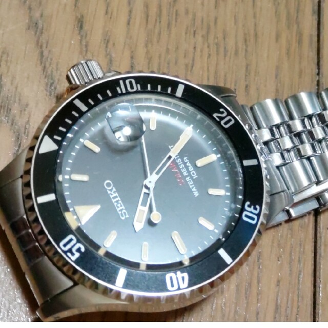 SEIKO セイコー 腕時計 SZEV012 ソーラー