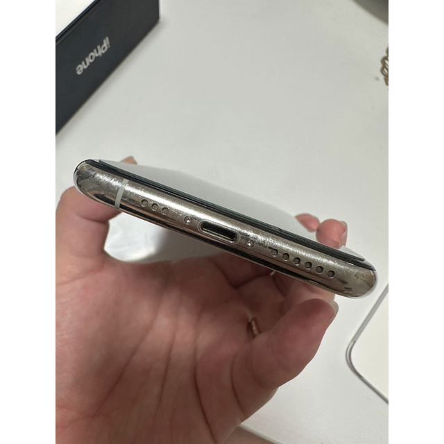 iPhone(アイフォーン)のアイホン11Pro 256GB  SIMフリー スマホ/家電/カメラのスマートフォン/携帯電話(スマートフォン本体)の商品写真