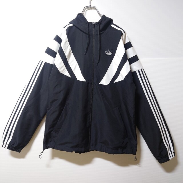 adidas(アディダス)の【SPIRIT】adidas★ウインドブレーカー★ナイロンジャケット★黒★XL メンズのジャケット/アウター(ナイロンジャケット)の商品写真