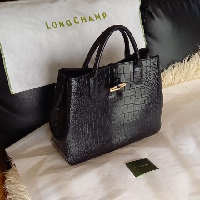 LONGCHAMP(ロンシャン)のロンシャン LONGCHAMPクロコダイル型押しレザーハンドバッグ☆ブラック レディースのバッグ(トートバッグ)の商品写真