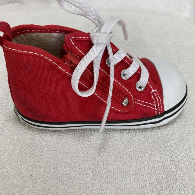 CONVERSE(コンバース)の【美品】コンバース　baby 赤　13センチ キッズ/ベビー/マタニティのベビー靴/シューズ(~14cm)(スニーカー)の商品写真