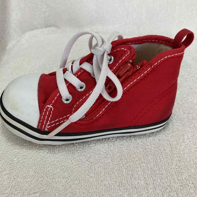 CONVERSE(コンバース)の【美品】コンバース　baby 赤　13センチ キッズ/ベビー/マタニティのベビー靴/シューズ(~14cm)(スニーカー)の商品写真