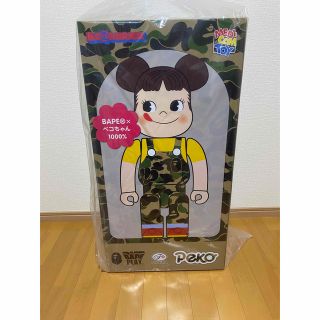 メディコムトイ(MEDICOM TOY)のBE@RBRICK BAPE(R) × ペコちゃん 1000%（グリーン）(その他)