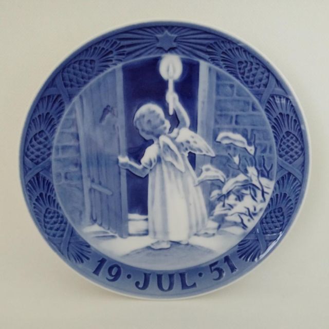 ロイヤルコペンハーゲンイヤープレート 1951年 昭和26年 クリスマスの