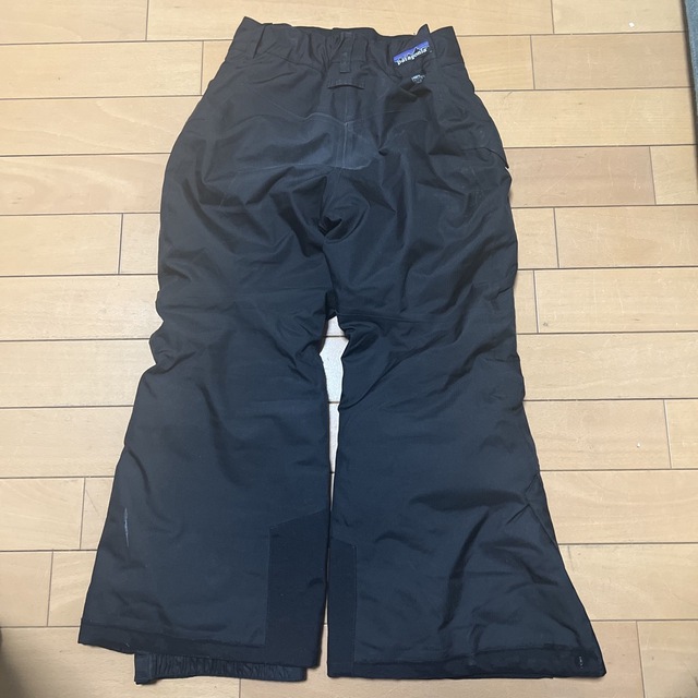 patagonia(パタゴニア)のpatagonia BOYS サイズS 中古 最終値下げ スポーツ/アウトドアのスノーボード(ウエア/装備)の商品写真