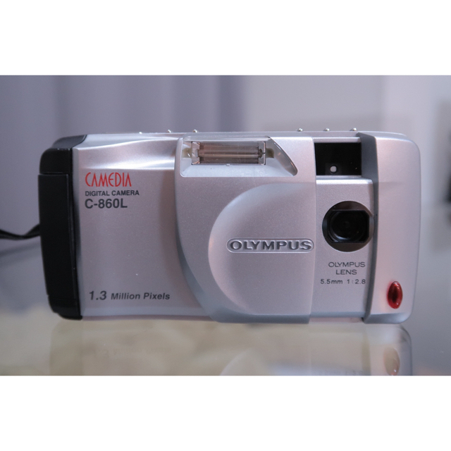 OLYMPUS(オリンパス)の美品  OLYMPUS CAMEDIA C-860L オリンパス スマホ/家電/カメラのカメラ(コンパクトデジタルカメラ)の商品写真