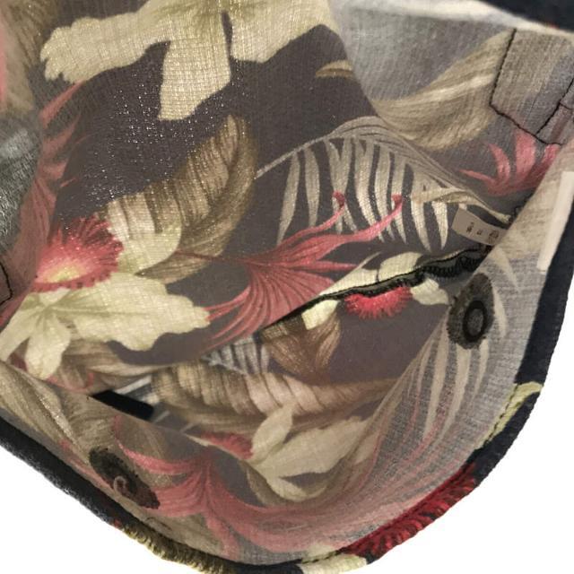 Engineered Garments(エンジニアードガーメンツ)のEngineered Garments / エンジニアドガーメンツ | 2019SS | Shoulder Pouch Hawaiian Floral Java Cloth ハワイアン フローラル 総柄 ショルダーバッグ ユニセックス | ネイビー | メンズ メンズのバッグ(ショルダーバッグ)の商品写真