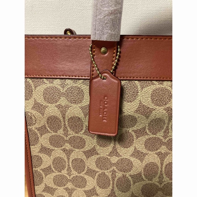 COACH(コーチ)のCOACH トートバッグ ハンドバッグ ショルダー シグネチャー レディースのバッグ(トートバッグ)の商品写真