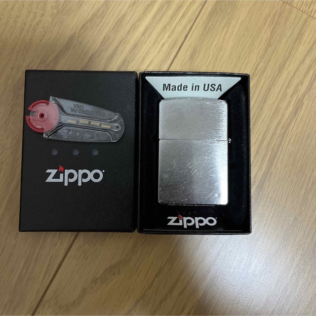 ZIPPO(ジッポー)のジッポー　zippo 2015年製　石付き メンズのファッション小物(タバコグッズ)の商品写真