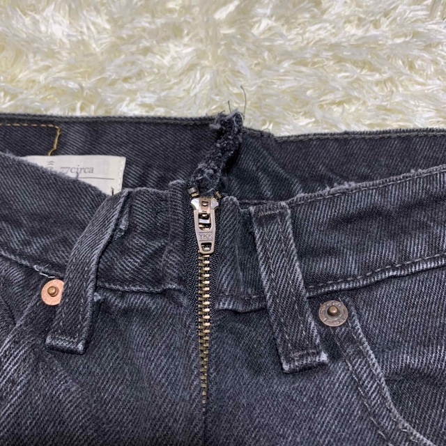 77CIRCA(ナナナナサーカ)の77circa ナナナナサーカ Levi's 505 リメイク ブラックデニム レディースのパンツ(デニム/ジーンズ)の商品写真