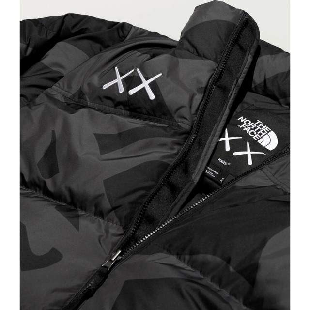 THE NORTH FACE(ザノースフェイス)のesp様専用KAWS North Face  Nuptse Jacket L メンズのジャケット/アウター(ダウンジャケット)の商品写真