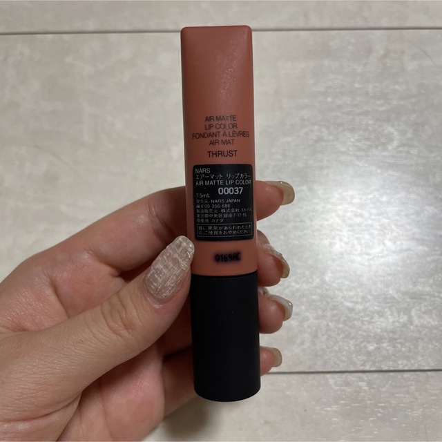 NARS(ナーズ)のNARS エアーマットリップカラー　00037 THRUST コスメ/美容のベースメイク/化粧品(口紅)の商品写真