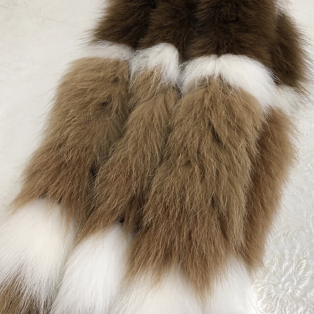 新品 ファー3連ロングマフラー】サガフォックス【デザインカラー】の
